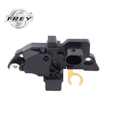 Regulator alternatora Auto elektryczne części zamienne 0031542406 Do Mercedesa W163 W203