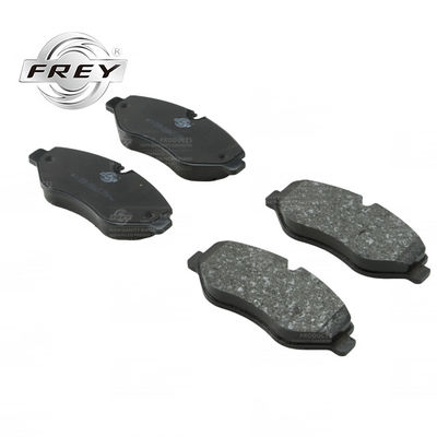 Uniwersalne przednie klocki hamulcowe 0044208320 Pasują do Mercedes Benz Sprinter 906