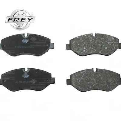 Uniwersalne przednie klocki hamulcowe 0044208320 Pasują do Mercedes Benz Sprinter 906