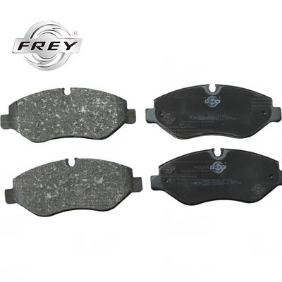 Uniwersalne przednie klocki hamulcowe 0044208320 Pasują do Mercedes Benz Sprinter 906