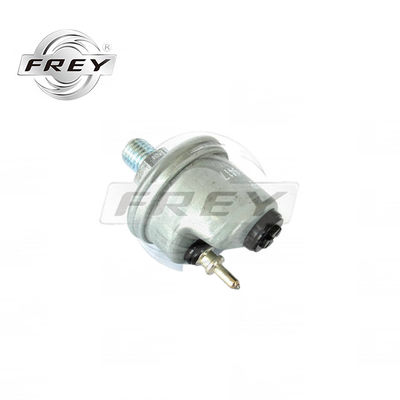 Czujnik ciśnienia oleju OEM 0065429417 0055421817 dla Mercedes Benz W201 W124 W210 W140