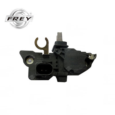 Regulator alternatora Auto elektryczne części zamienne 0031542406 Do Mercedesa W163 W203