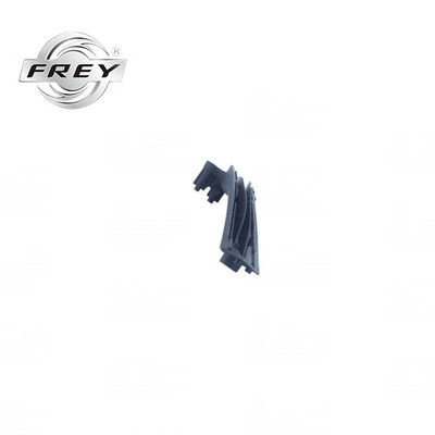 Frey Auto Parts 890029501 OE 51417230849 do BMW E90 Czarny lewy uchwyt do drzwi wewnętrznych